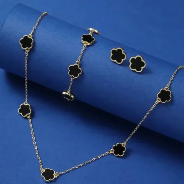 Lucky Five-petal Flower Five-leaf Clover Bracelet Earrings Necklace Three-piece set for woman