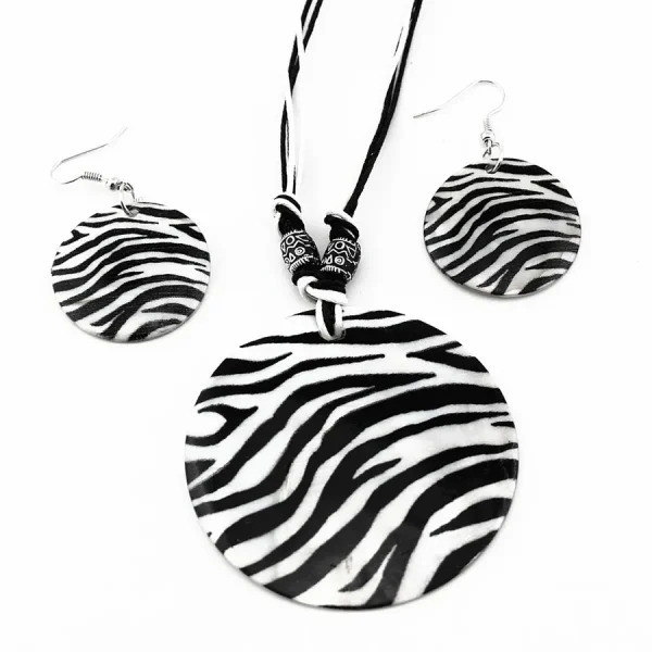 Girl Women's Zebra pattern Design Necklace Earrings Natural Shell Jewelry Set Butterfly Jewelry for Lady - Image 3